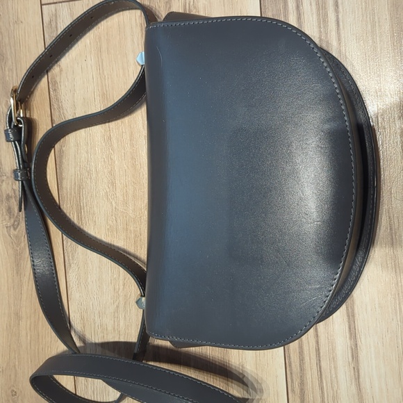 A.P.C. Geneva Grey Leather Crossbody Bag - Picture 4 of 15